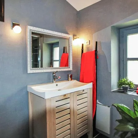Holiday home Cozy In With Wifi Montoison
